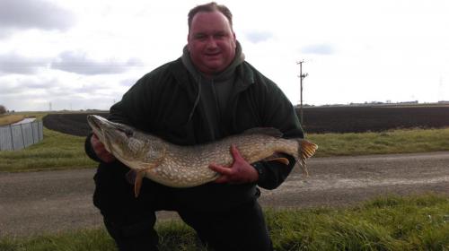 17lb-9oz-pike