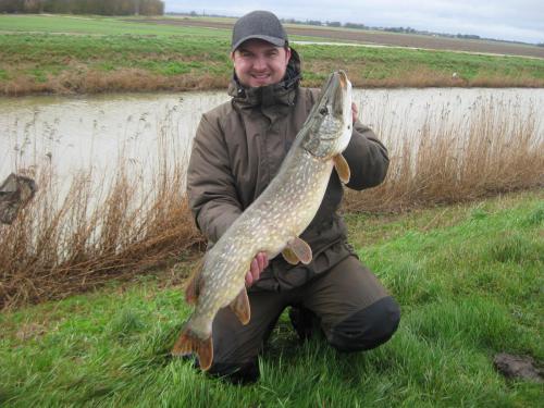 2014 Ben Stocking winner of the singles pike match Jan 2014 with 13lb 9oz fish