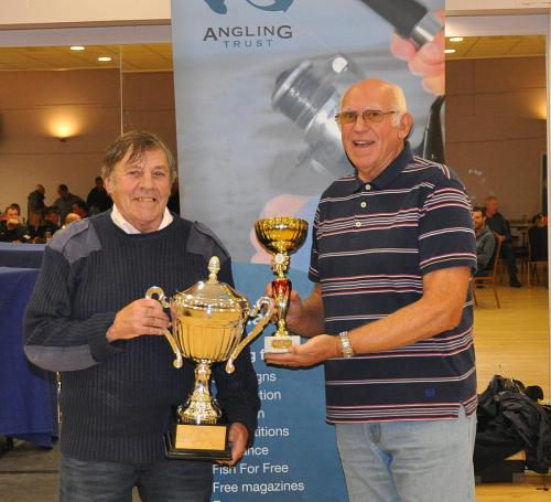 Bob Goodwin with his winning Trophy 2017